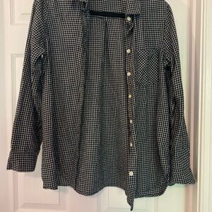 Old Navy Black and White Button Down Shirt
